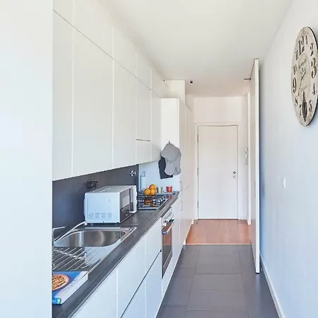 Apartamento T1 Moderno No Parque Das Nacoes *